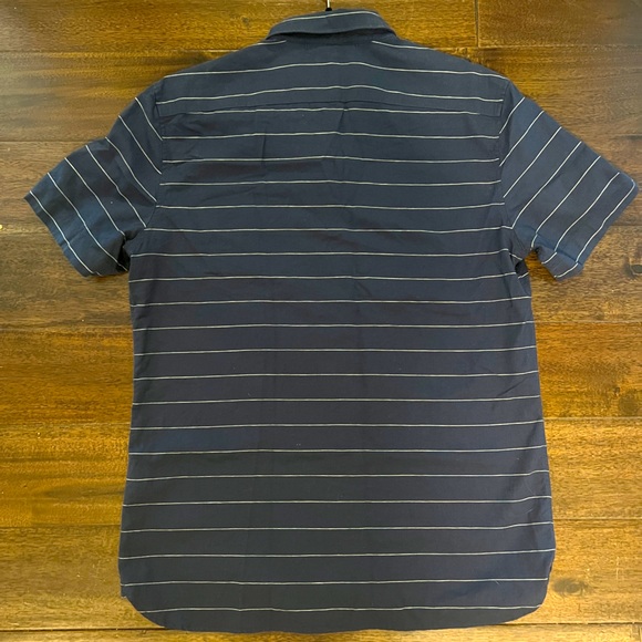 LACOSTE BUTTON DOWN SHIRT SIZE 42L FOR MEN - Picture 2 of 4